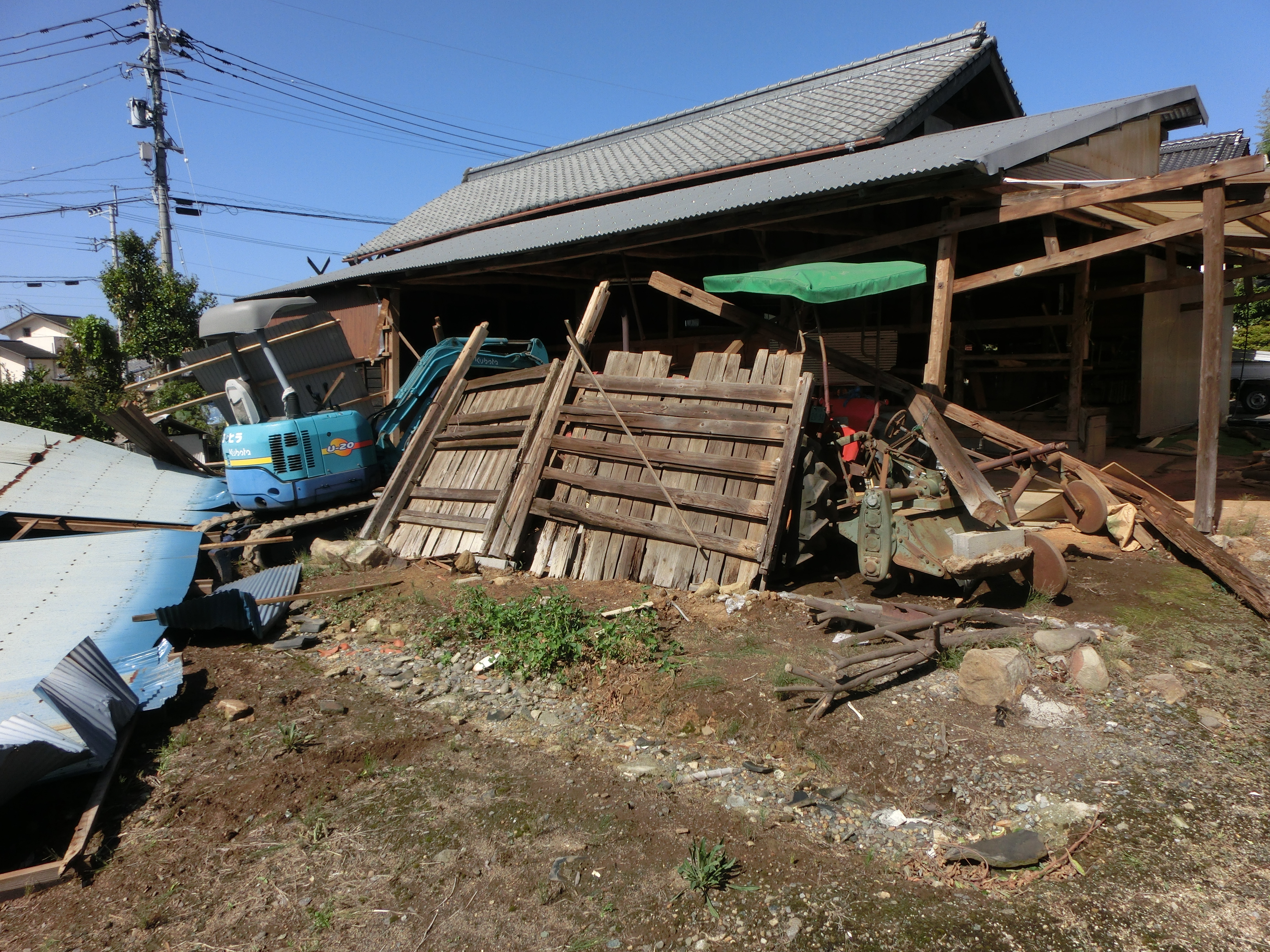 家の解体及び整地